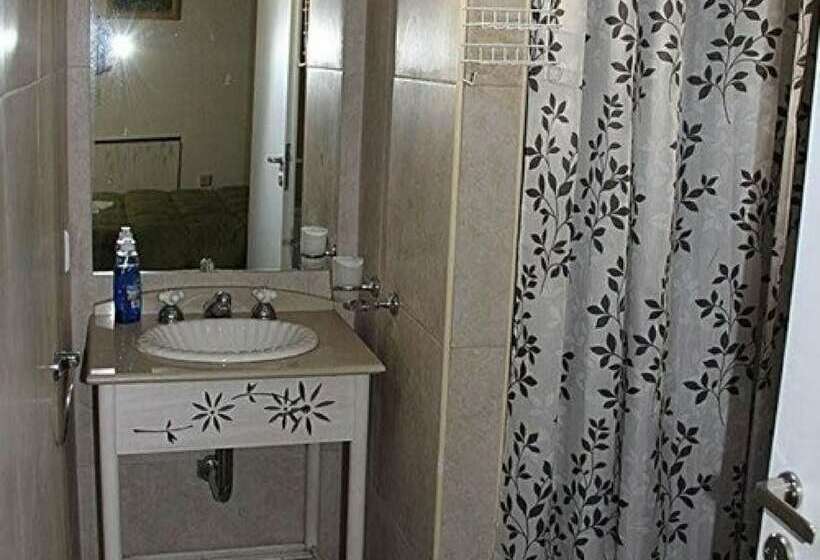 Hotel Hostal Aguas Mansas