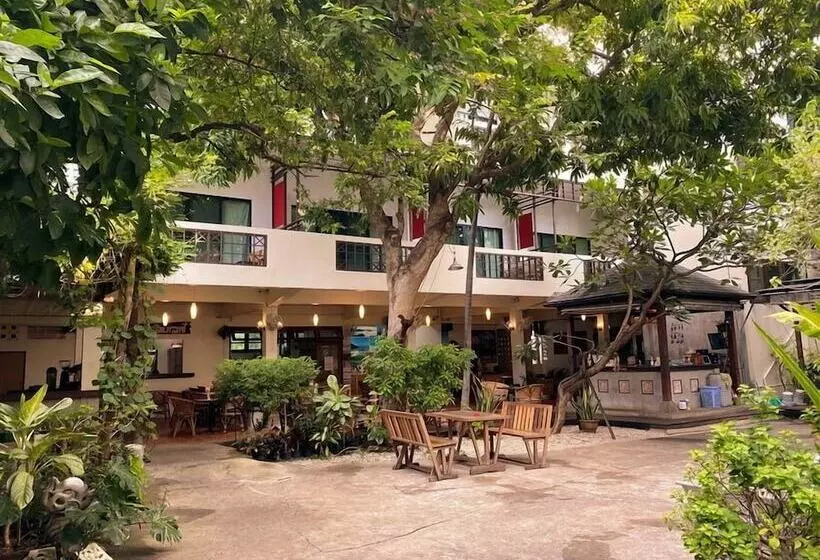 هتل Lamphu House Bangkok