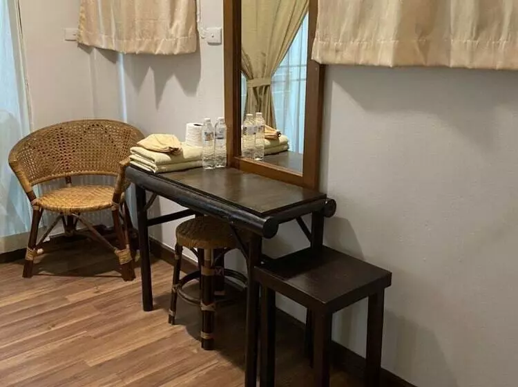 هتل Lamphu House Bangkok