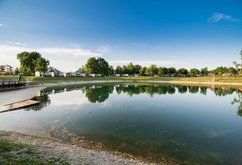 هتل Mobile Homes With Thermal Riviera Tickets In Terme čatež