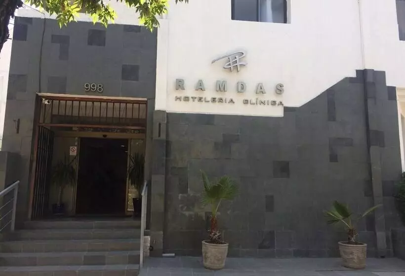 هتل Ramdas