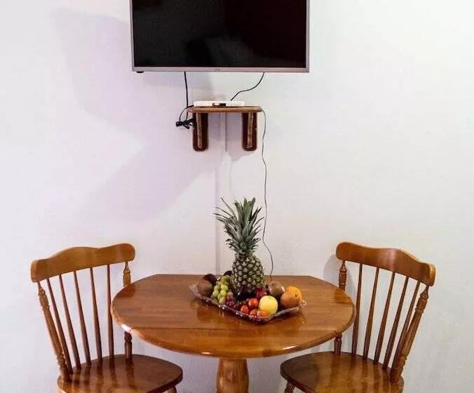 هتل The Paradise Inn