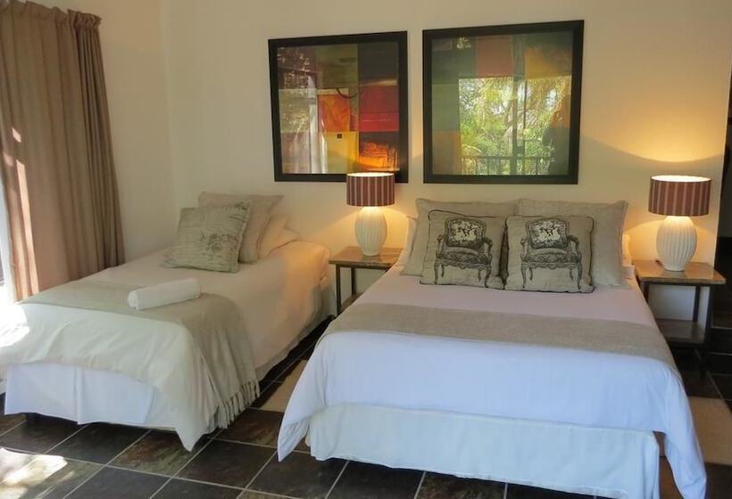 פנסיון Pensao Guest Lodge