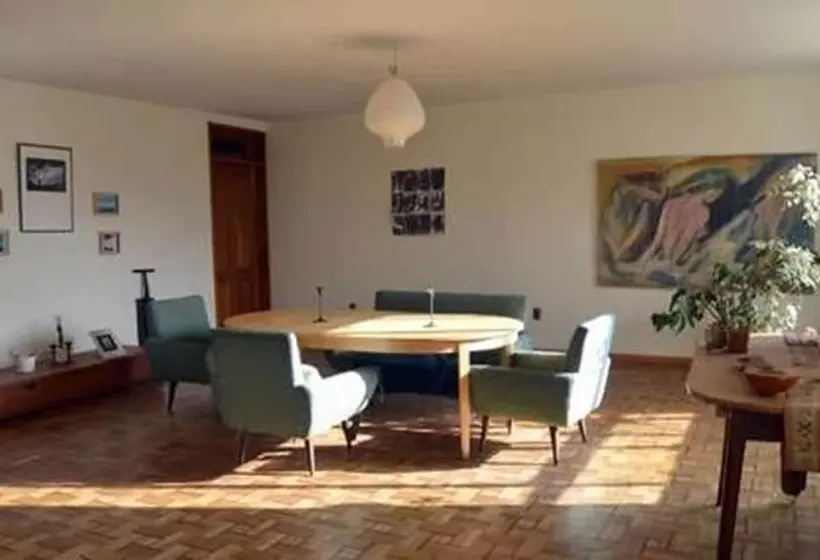 پانسیون Posada Velez