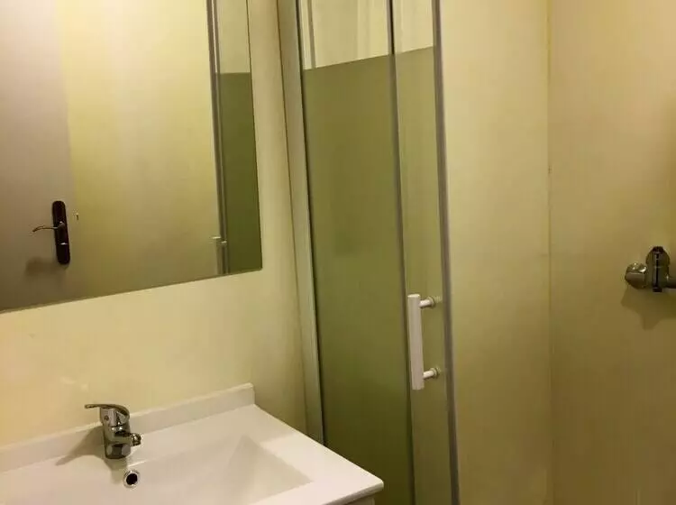 Majatalo River View I