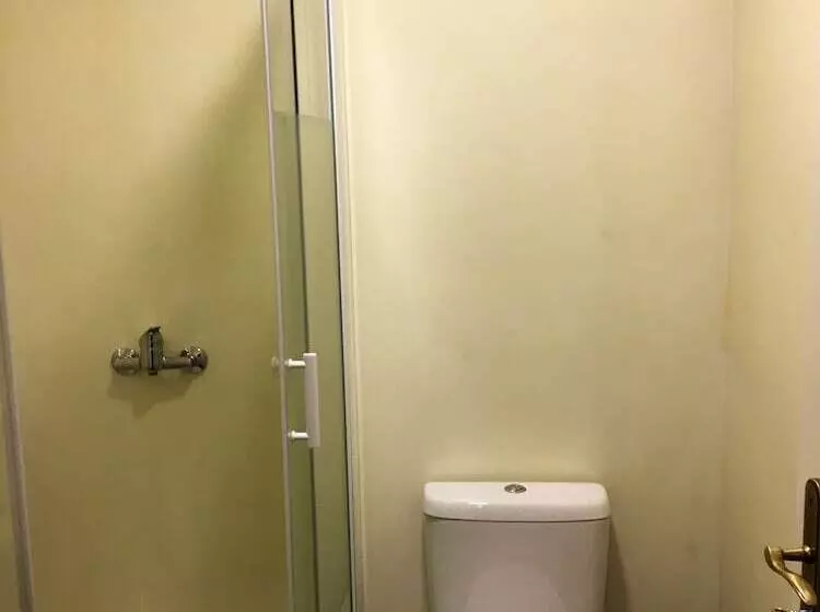 Majatalo River View I