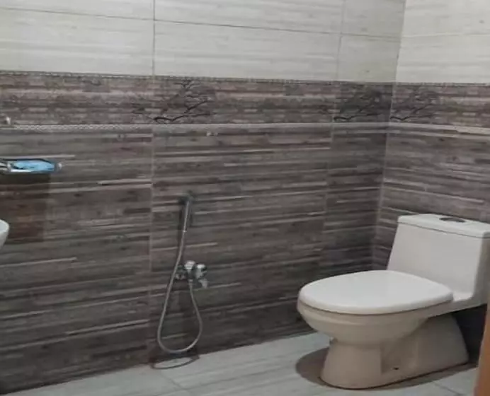 پانسیون Zujaja Guest House