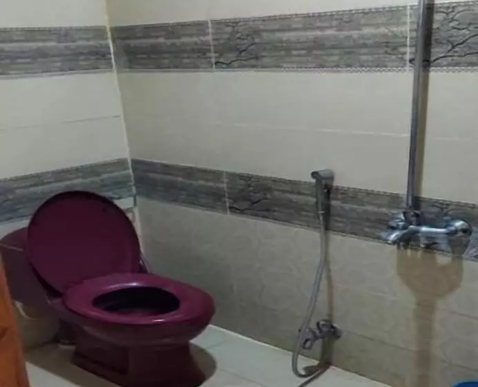 پانسیون Zujaja Guest House