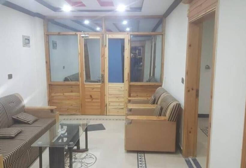 پانسیون Zujaja Guest House