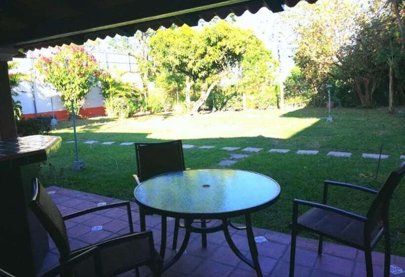 Alive Land Hotel Boutique