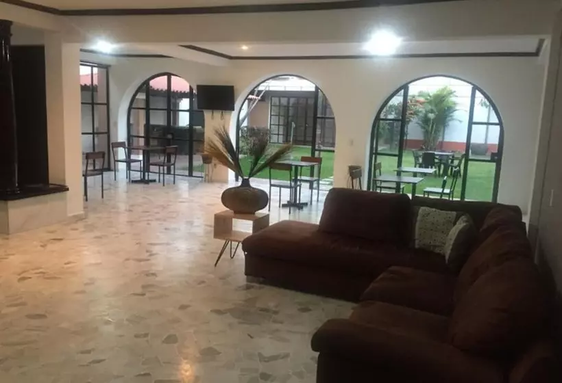 Alive Land Hotel Boutique