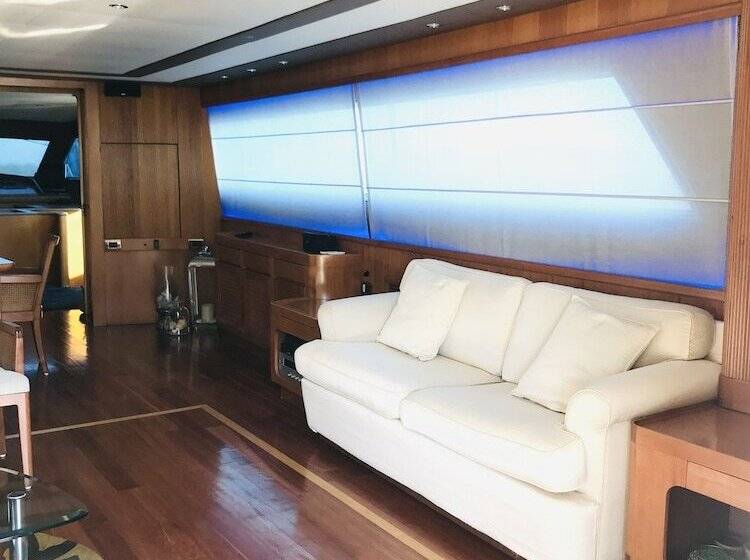 تختخواب و صبحانه Davidon Yacht