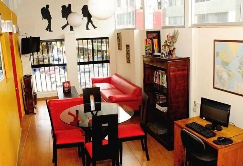 Flying Dog Backpackers Hostel