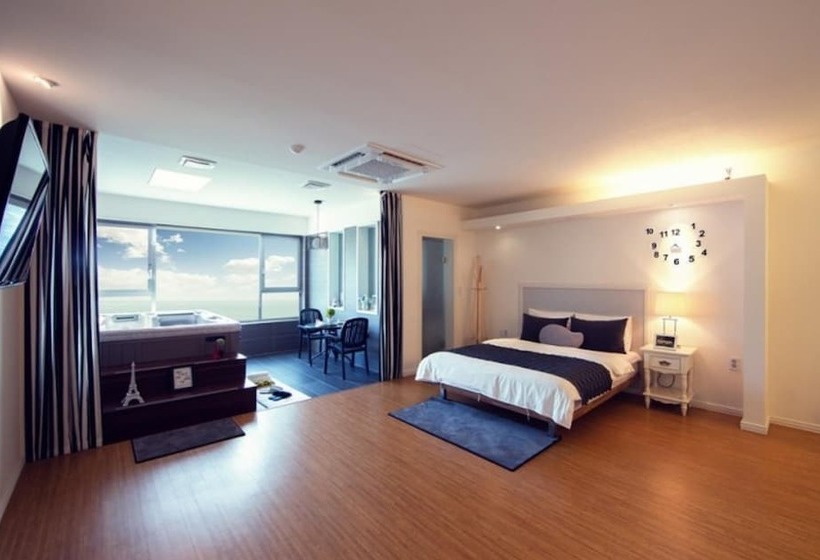 Ganghwado Sundance Pension