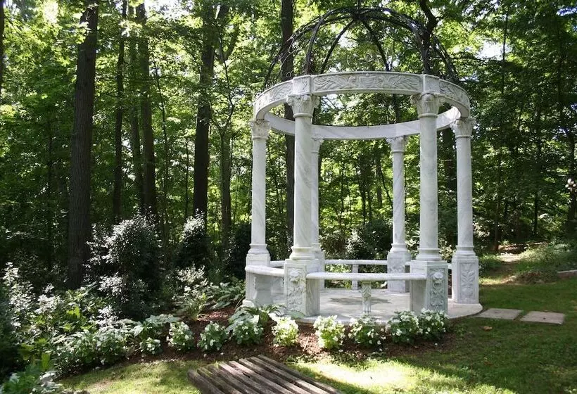 Gramercy Mansion B&b