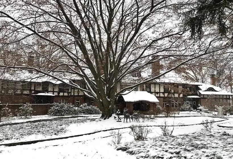 Gramercy Mansion B&b