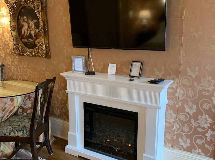 Gramercy Mansion B&b