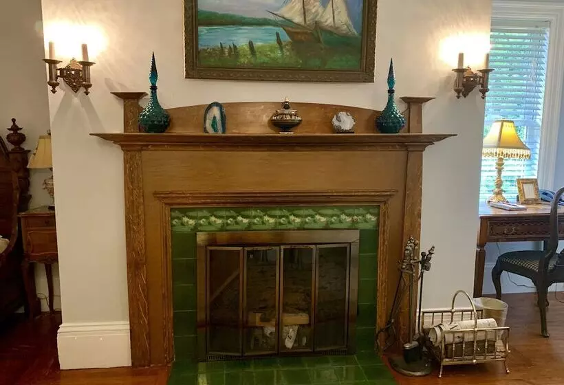 Gramercy Mansion B&b