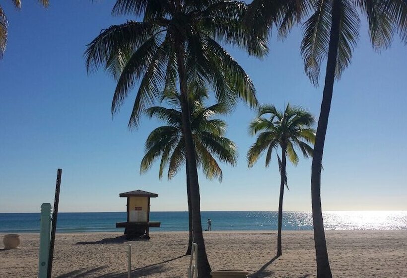 Hollywood Beach Side Apartments