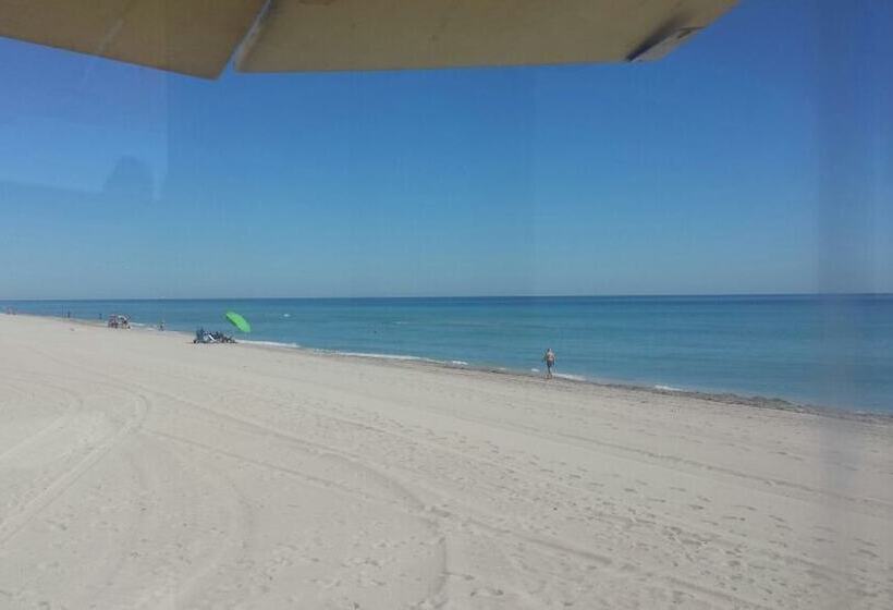 Hollywood Beach Side Apartments