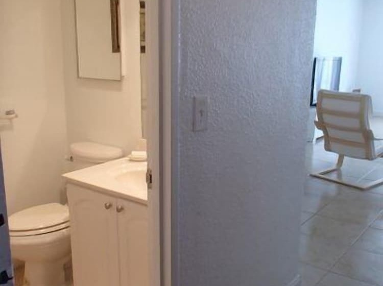 Hollywood Beach Side Apartments