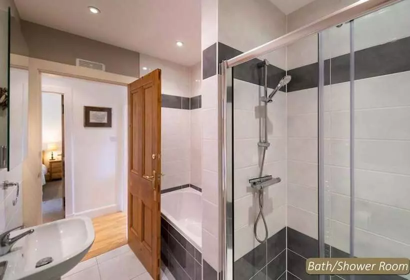 Hopetoun Cottage   Beautiful Cottage