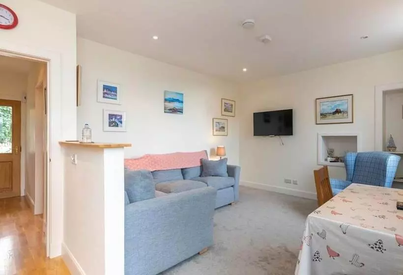 Hopetoun Cottage   Beautiful Cottage