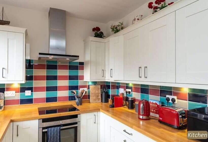 Hopetoun Cottage   Beautiful Cottage