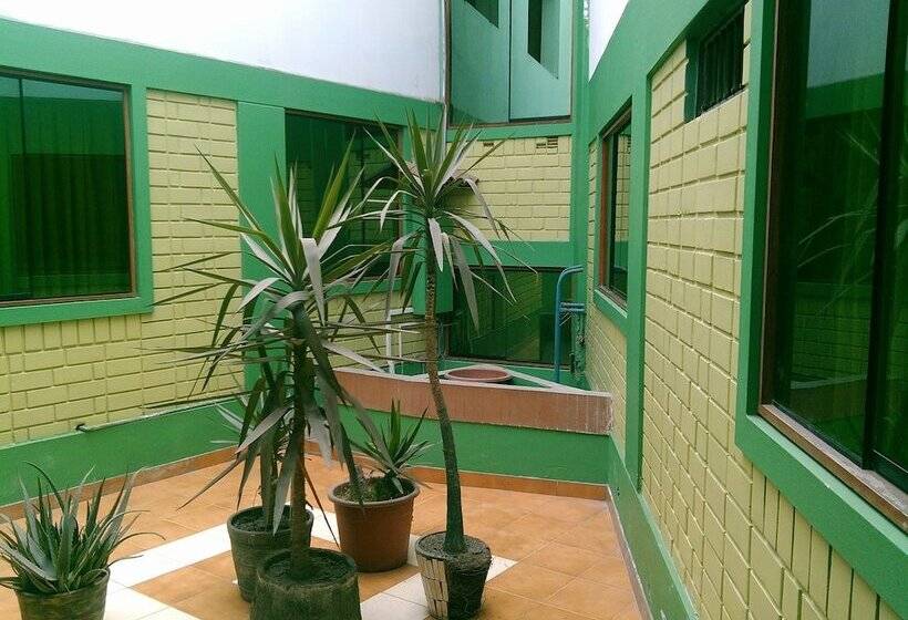 Hostal Hostello Lima Airport
