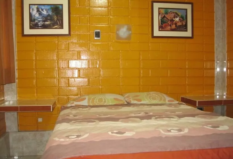 Hostal Hostello   Lima Airport