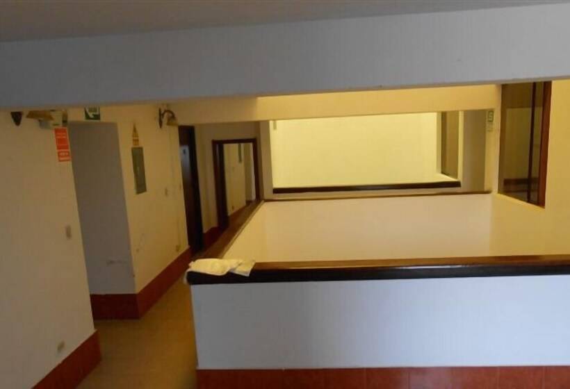 Hostal Residencial Cesar Alberto