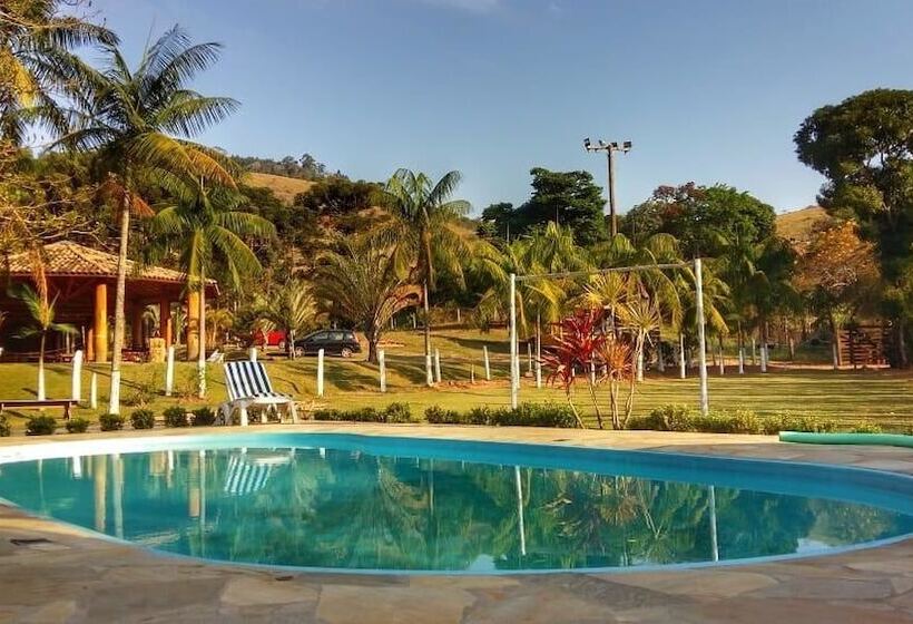 Hostel Cantinho Família Aventura