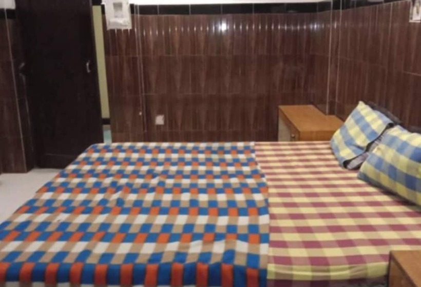 هتل Goroomgo Swagat Bhubneshwar