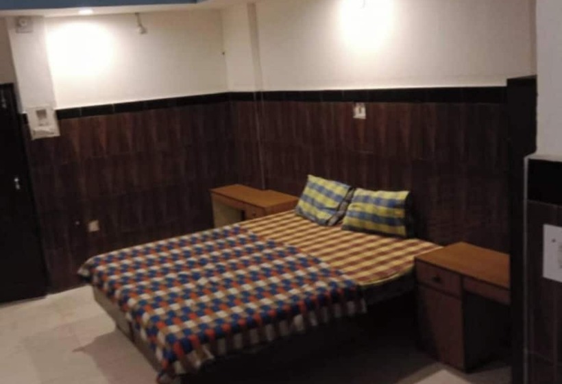 هتل Goroomgo Swagat Bhubneshwar