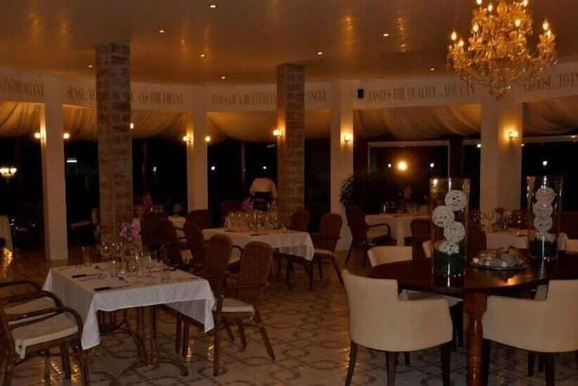 هتل Kaikoesi Apartments