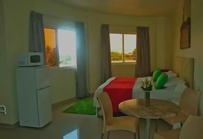 هتل Kaikoesi Apartments