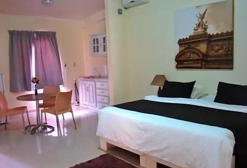 هتل Kaikoesi Apartments