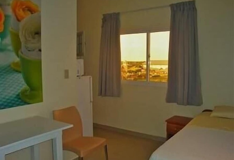 هتل Kaikoesi Apartments