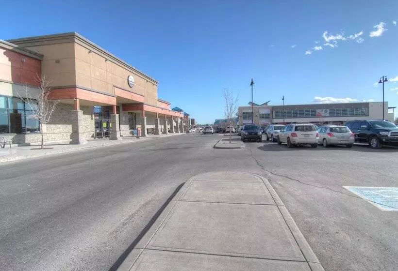 هتل Pinnacle Inn & Suites Aspen