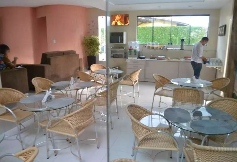 Hotelli Pousada Elo Inn