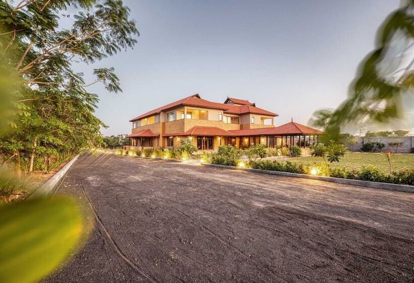 בית מלון כפרי The Kutchh Courtyard