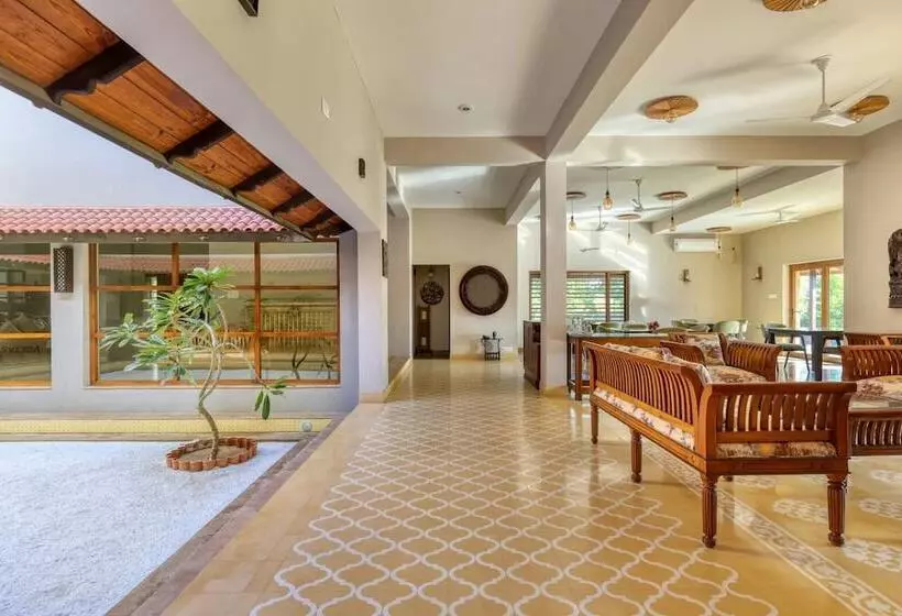 ホテル The Kutchh Courtyard