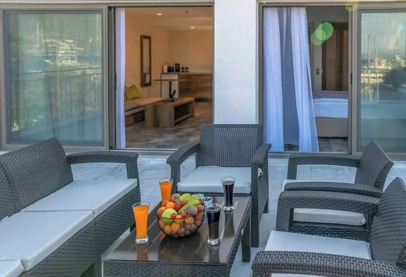 Hotel Torbabük