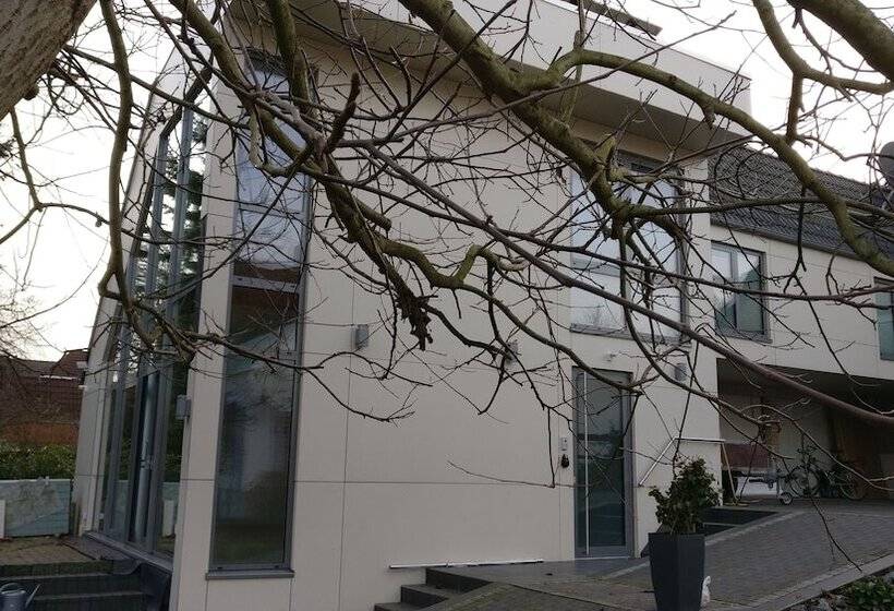 Отель Völkel Incoming Rooms & More Haj