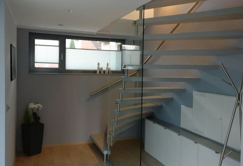 Отель Völkel Incoming Rooms & More Haj