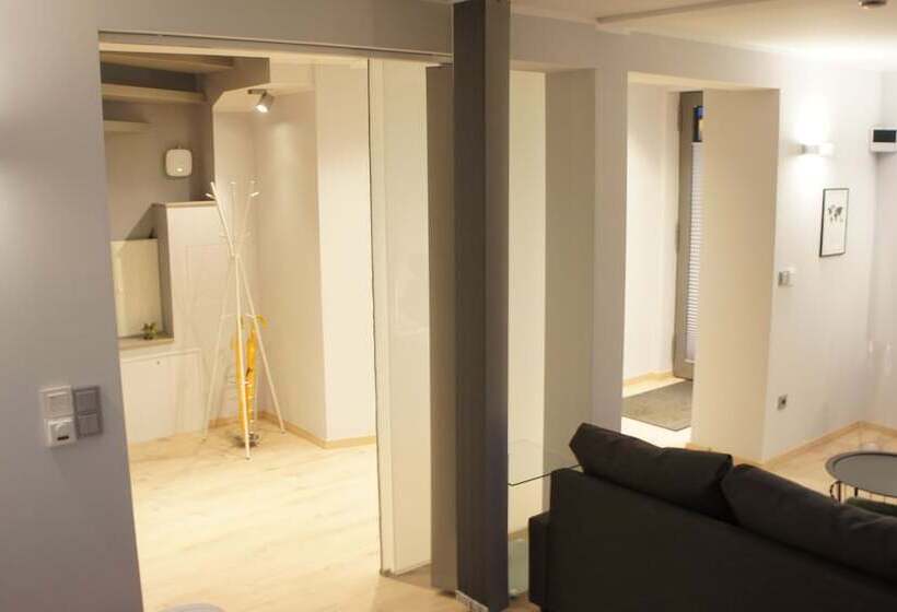 Отель Völkel Incoming Rooms & More Haj