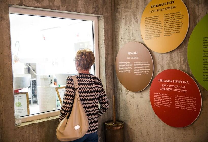 پانسیون Farmhotel Efstidalur