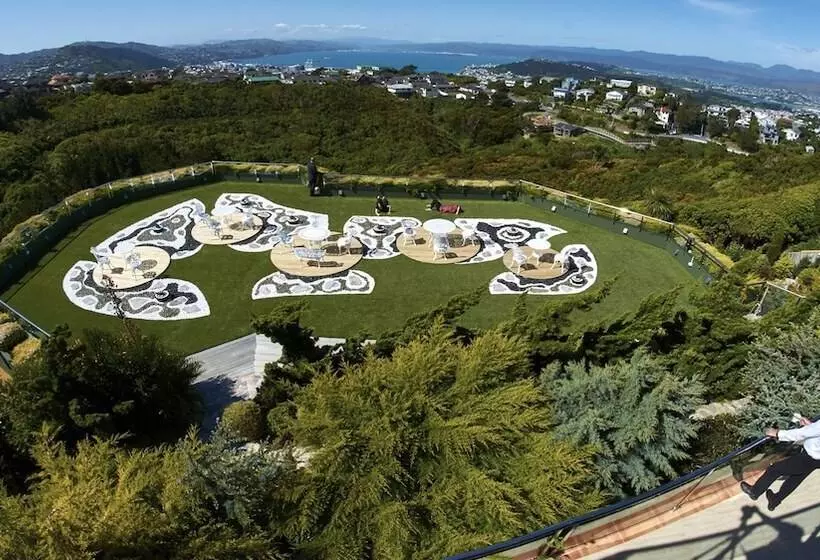 Majatalo Zenith Boutique Lodge & Spa