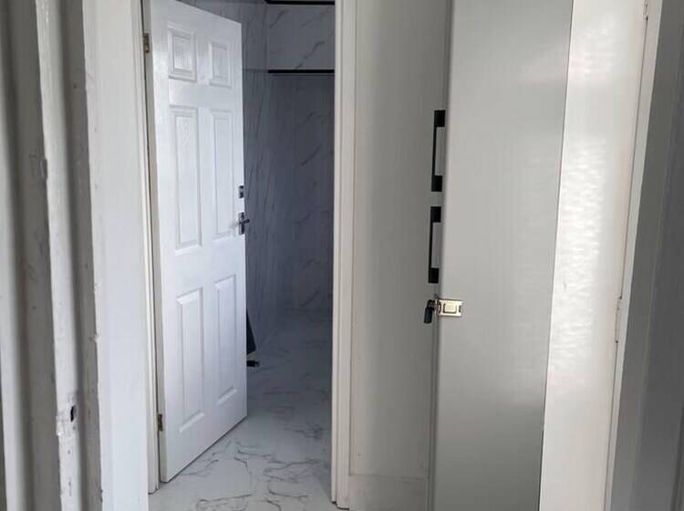 اقامتگاه Immaculate Luxury 2 Bed Apartment In Liverpool