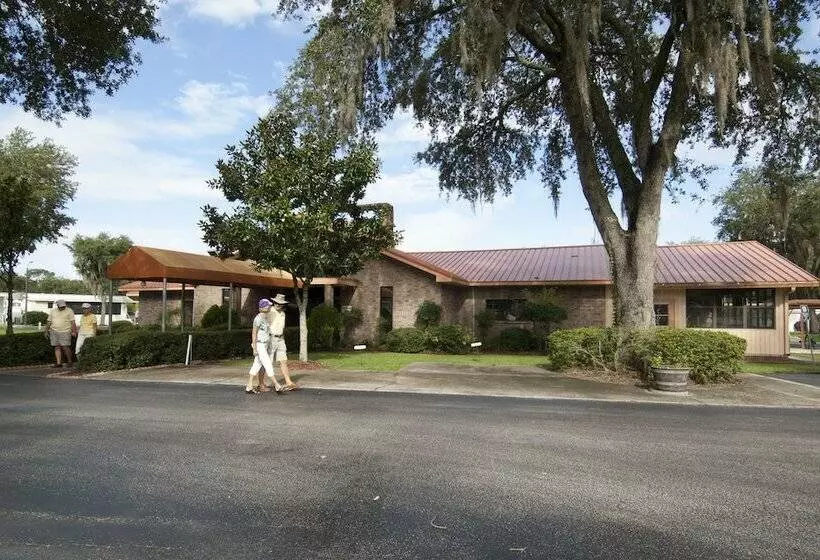 Southern Charm Rv Resort